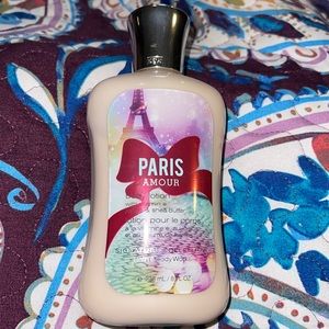 Paris Amour Body Lotion